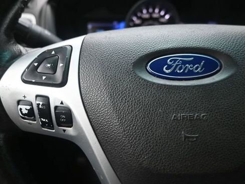 Used 2013 Ford Explorer XLT AWD/4WD image 25
