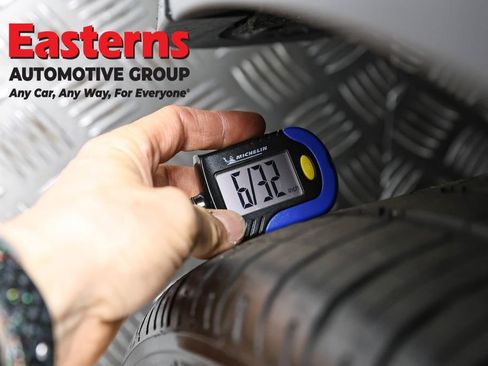 Used 2020 Tesla Model Y Long Range image 23