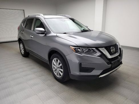 Used 2019 Nissan Rogue SV AWD/4WD image 13