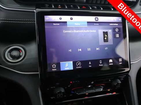 Used 2023 Jeep Grand Cherokee Limited AWD/4WD image 24