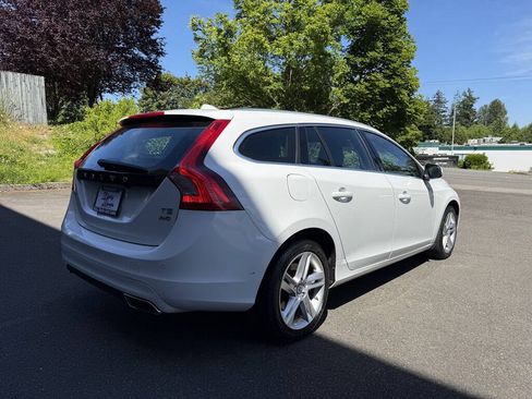 Used 2015 Volvo V60 T5 Premier AWD/4WD image 5