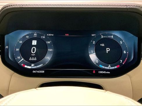 Certified 2023 Land Rover Range Rover SE image 22