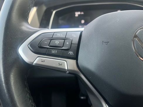 Used 2024 Volkswagen Jetta SE image 29