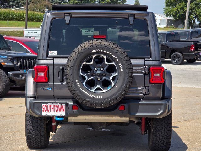 Used 2022 Jeep Wrangler Unlimited Rubicon 4xe w/ Cold Weather Group AWD/4WD image 7