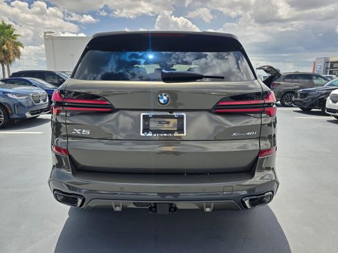 New 2026 BMW X5 xDrive40i w/ Executive Package AWD/4WD image 3