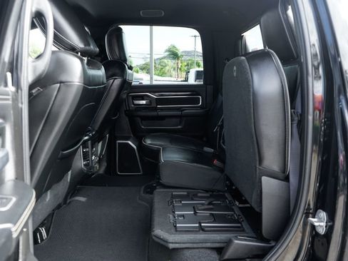 Used 2019 RAM 2500 Laramie w/ Night Edition AWD/4WD image 35