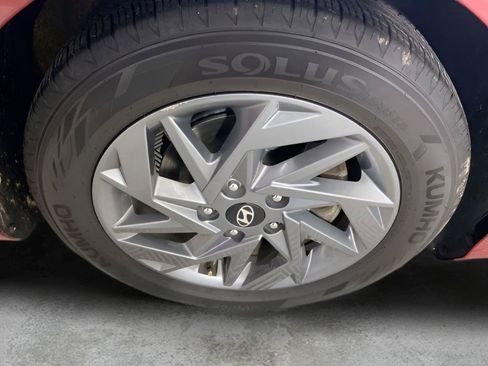 Used 2024 Hyundai Elantra SEL FWD image 26