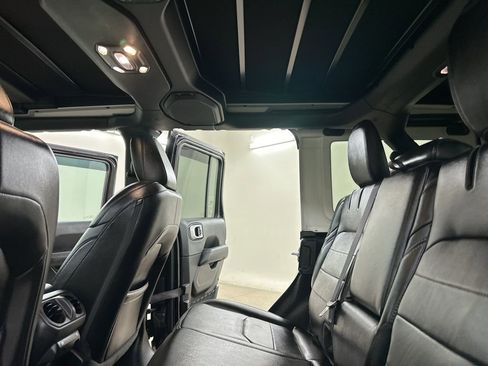 Used 2023 Jeep Wrangler Unlimited Sahara w/ Cold Weather Group image 29