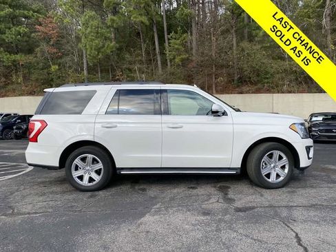 Used 2020 Ford Expedition XLT w/ Equipment Group 202A image 2