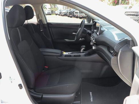 Used 2023 Nissan Sentra SV FWD image 35