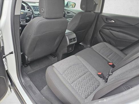 Used 2022 Chevrolet Equinox LT image 11