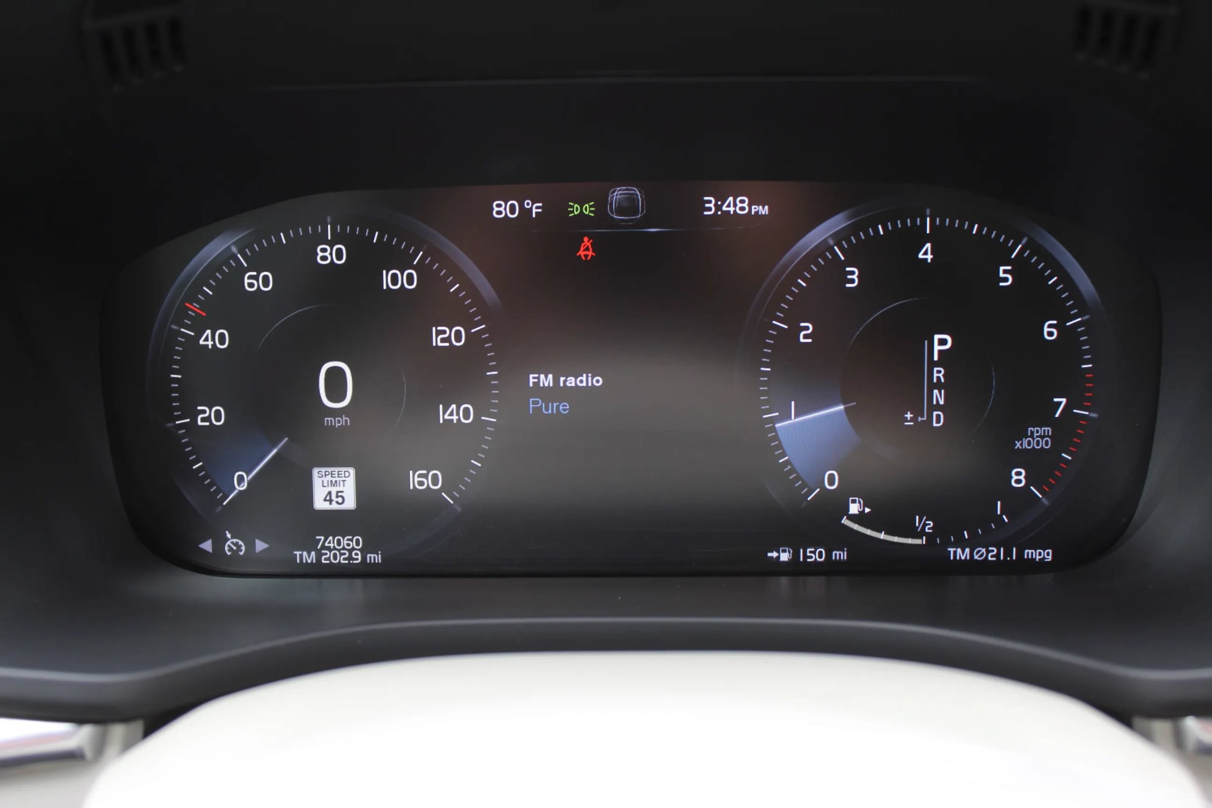 Used 2021 Volvo XC60 T5 Momentum w/ Premium Package FWD image 13