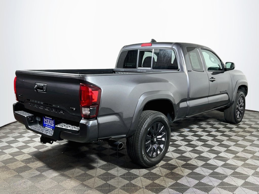 Certified 2022 Toyota Tacoma SR5 w/ Black Out Package (TMS) AWD/4WD image 7