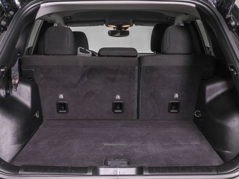 Used 2021 Jeep Cherokee Latitude image 41