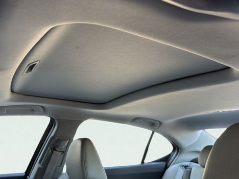 Used 2016 Acura TLX FWD image 14