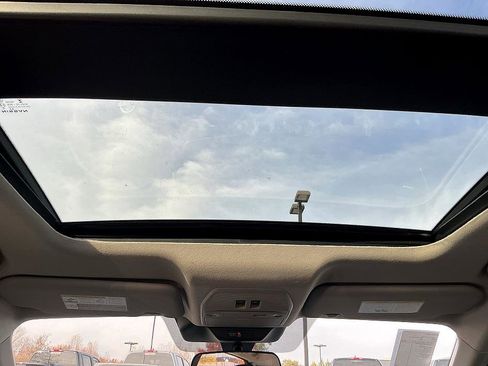 New 2026 Nissan Kicks SV image 24