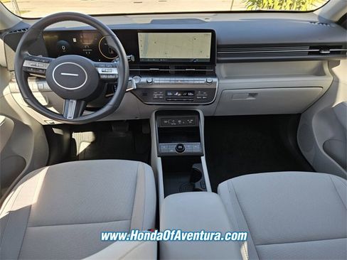 Used 2025 Hyundai Kona SEL image 10