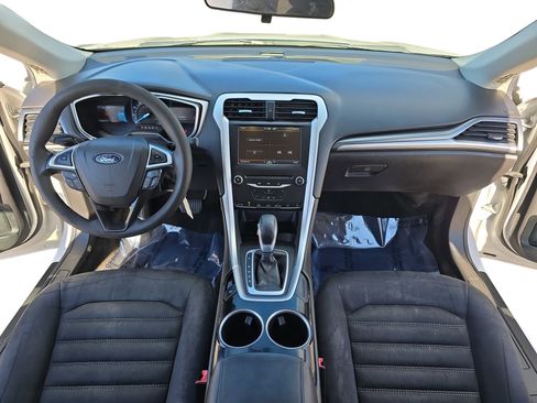 Used 2013 Ford Fusion SE image 9