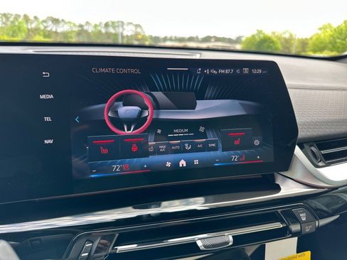 New 2026 BMW X2 xDrive28i w/ Convenience Package image 26