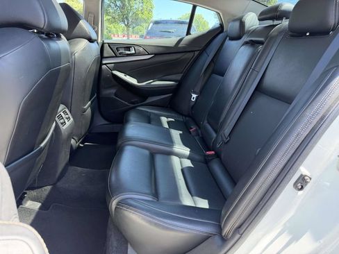 Used 2017 Nissan Maxima 3.5 SL w/ Interior Lighting Package FWD image 21
