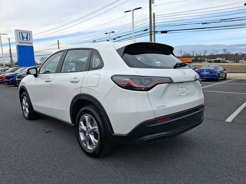 Certified 2023 Honda HR-V LX image 4