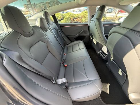 Used 2025 Tesla Model 3 Long Range image 34