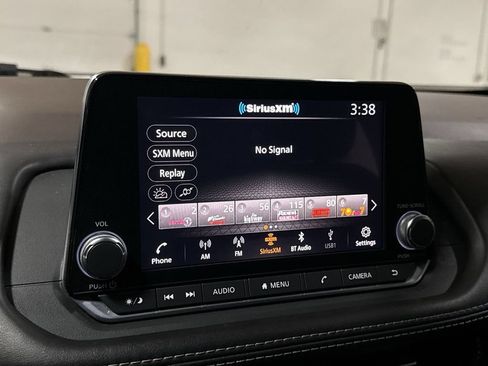 Used 2021 Nissan Rogue SV FWD image 14