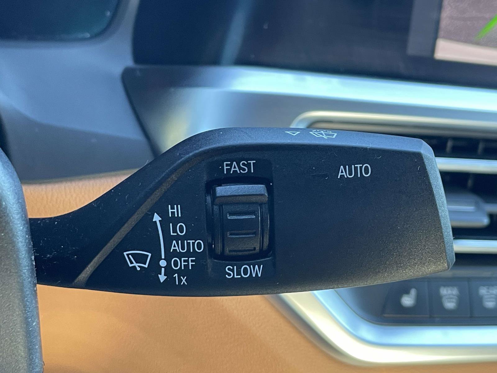 Used 2022 BMW 330i xDrive Sedan w/ Driving Assistance Package AWD/4WD image 36