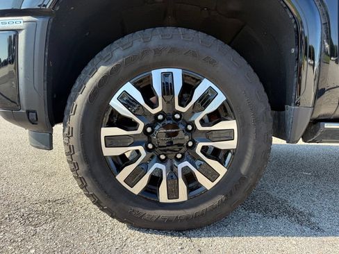 Used 2025 GMC Sierra 2500 Denali Ultimate AWD/4WD image 24