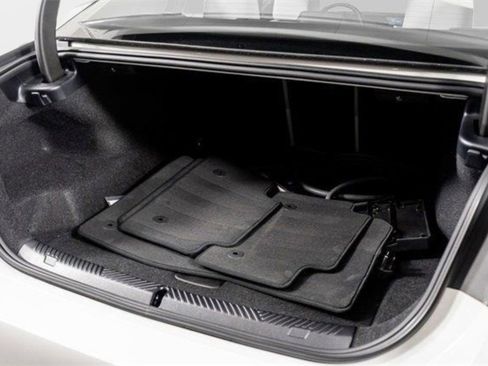 Used 2025 BMW i5 xDrive40 w/ M Sport Package AWD/4WD image 35