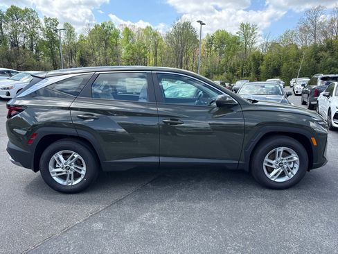 New 2026 Hyundai Tucson SE image 8