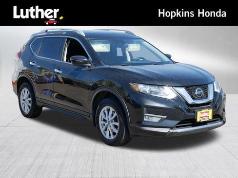 Used 2019 Nissan Rogue SV AWD/4WD image 1