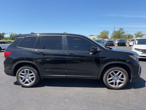 Used 2025 Honda Passport EX-L image 8
