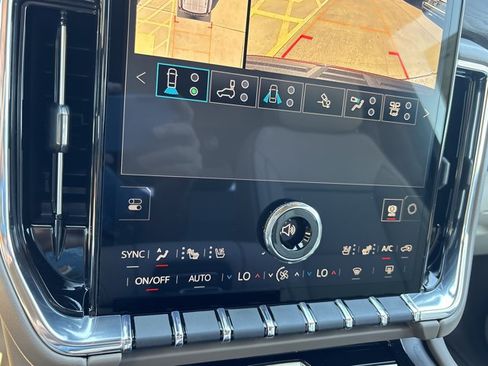 New 2026 GMC Yukon Denali w/ Denali Reserve Package AWD/4WD image 42