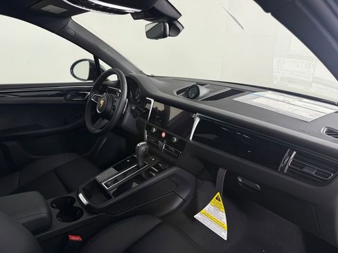 New 2026 Porsche Macan AWD/4WD image 15