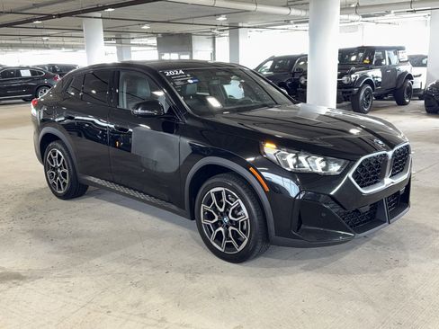 Used 2024 BMW X2 xDrive28i w/ Premium Package AWD/4WD image 1