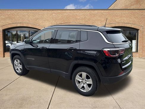 Used 2022 Jeep Compass Latitude w/ Convenience Group AWD/4WD image 5