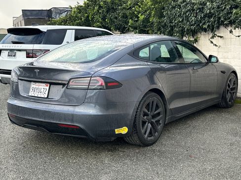Used 2022 Tesla Model S image 4