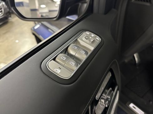 New 2025 Mercedes-Benz G 550 image 14