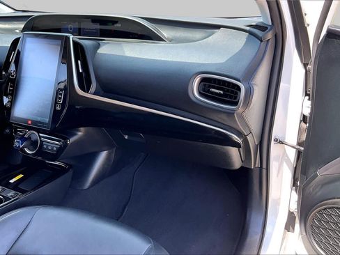 Used 2021 Toyota Prius Prime Limited FWD image 19