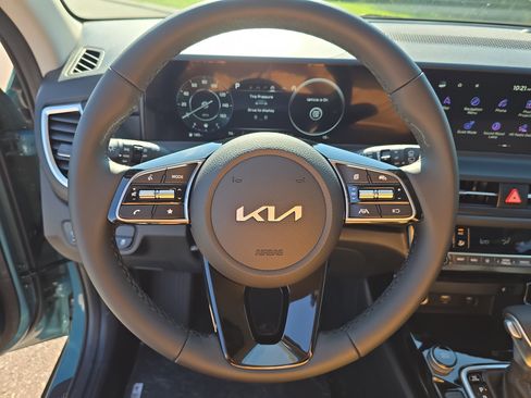 New 2026 Kia Seltos EX FWD image 32