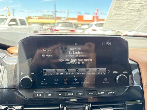 Used 2022 Nissan Pathfinder Platinum w/ Cargo Package FWD image 33