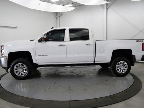 Used 2019 Chevrolet Silverado 3500 LTZ w/ Duramax Plus Package AWD/4WD image 4