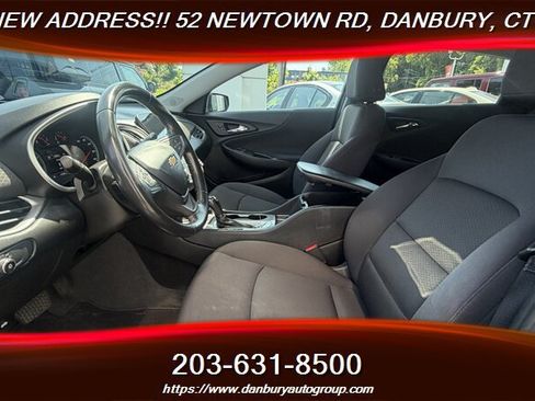 Used 2019 Chevrolet Malibu RS FWD image 14