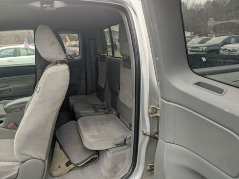 Used 2011 Toyota Tacoma 4x4 Access Cab image 13