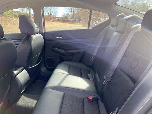 Used 2022 Nissan Altima 2.5 SR image 12