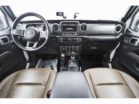 Used 2022 Jeep Gladiator Rubicon w/ Trailer Tow Package image 11