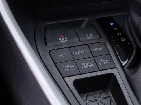 Used 2025 Toyota RAV4 XLE w/ Weather Package AWD/4WD image 16