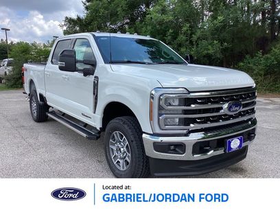 New 2025 Ford F250 Lariat w/ FX4 Off-Road Package