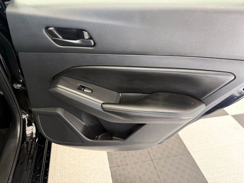 Used 2025 Nissan Altima 2.5 SV image 24